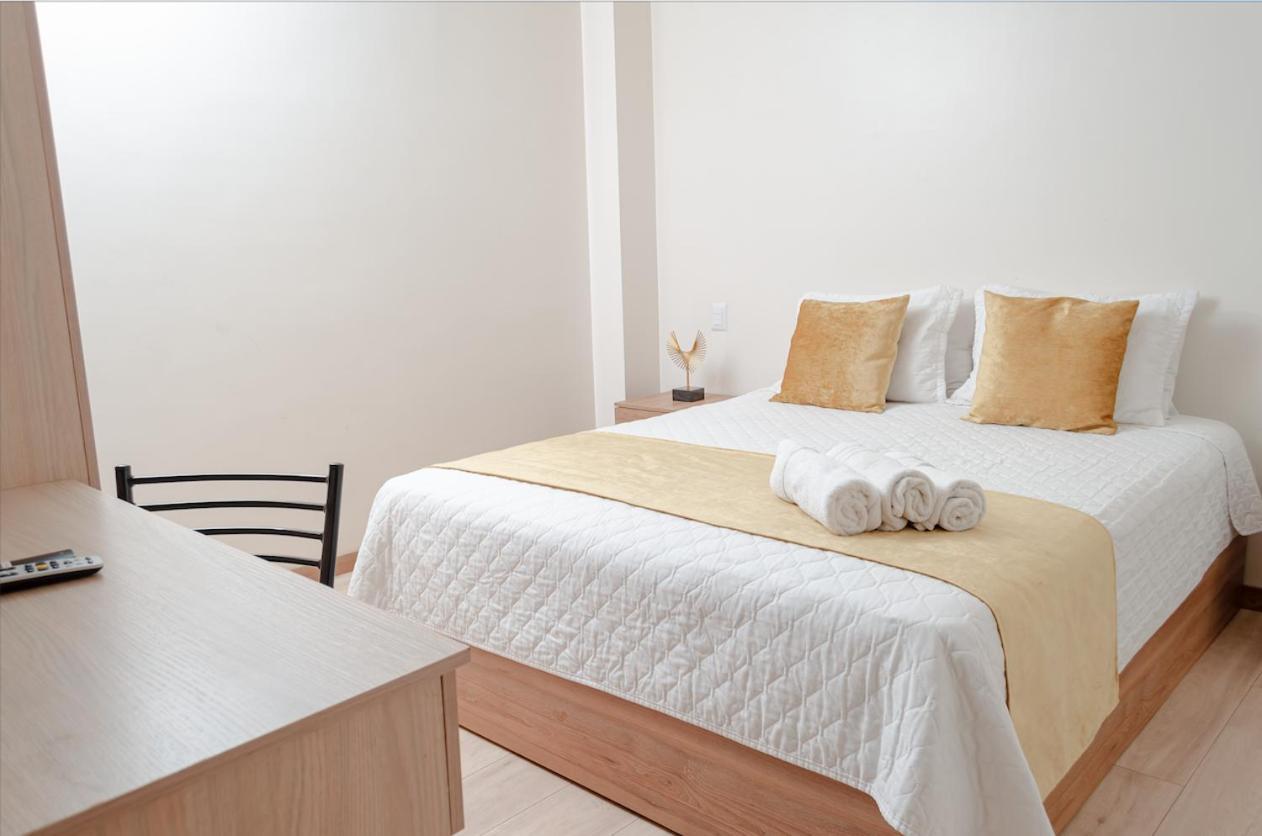 Hotel Bristool Parc - Departments & Suites Куэнка Экстерьер фото